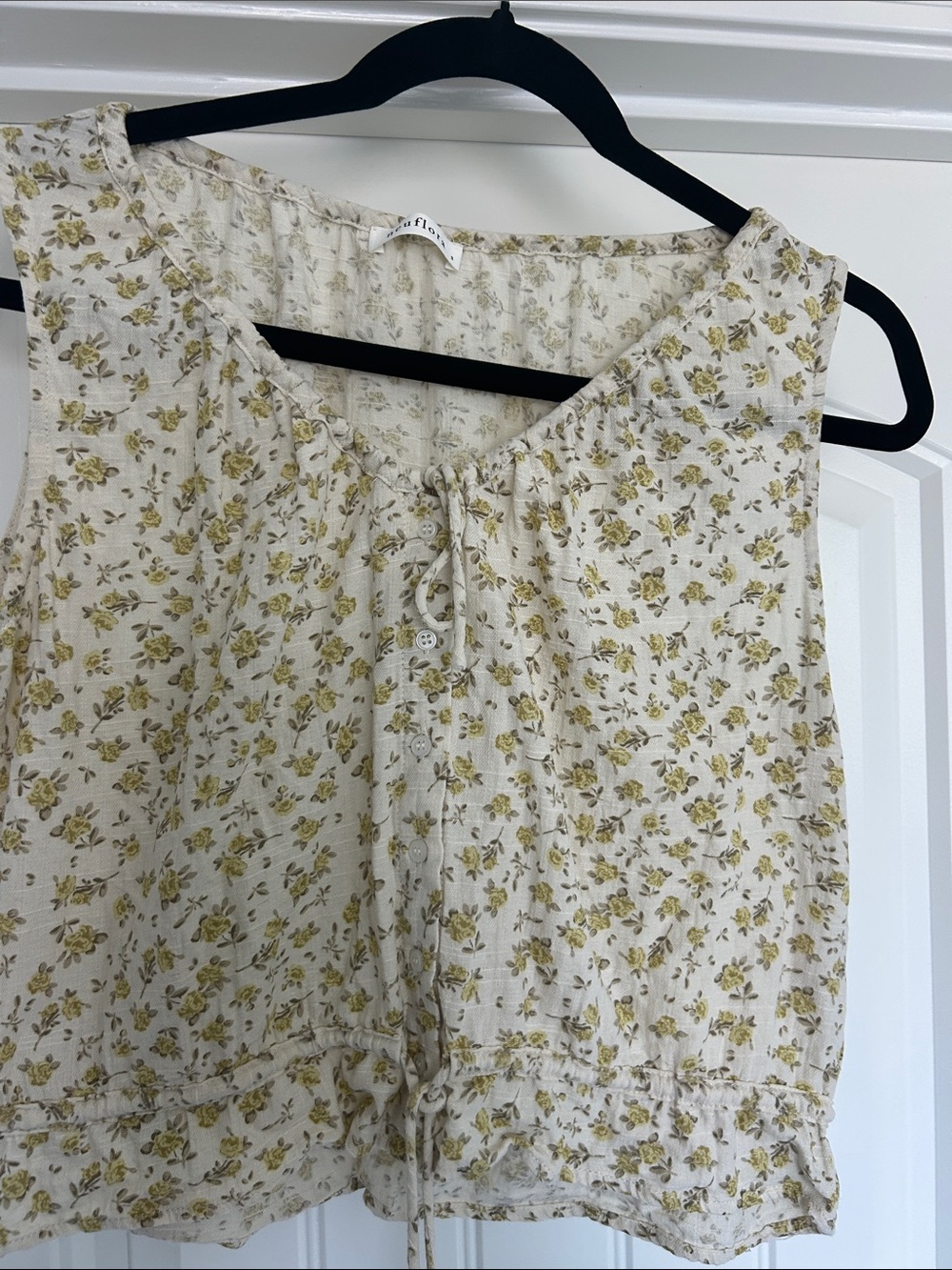 Floral Tie-Front Sleeveless Camisole in Cream and Yellow